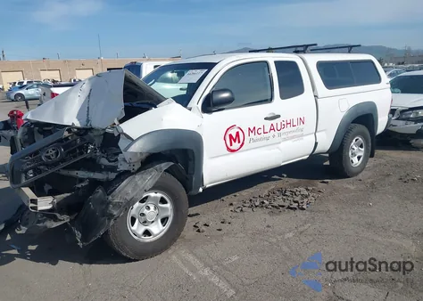 2013 Toyota Tacoma Prerunner V6 z USA, uszkodzony, nr VIN 5TFTU4GN3DX030651